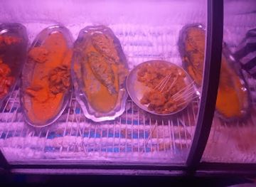 comoros/mount-karthala/bar/poisson-des-iles