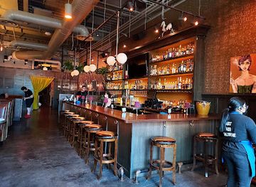 illinois/evanston/bar/the-blue-horse-tavern