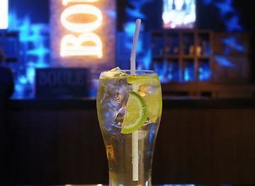 bolivia/tarija-valley/bar/boulevard