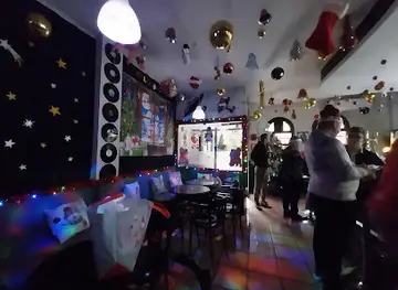 Churchill's fun pub