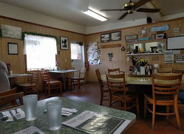 oregon/gilliam-county/bar/molly-b-s-diner
