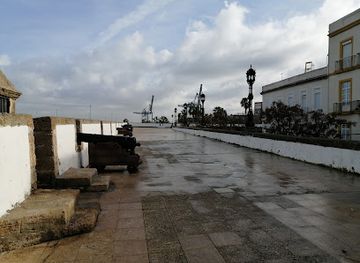spain/cadiz/bar/pub-la-bateria