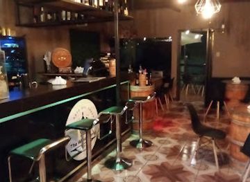 honduras/tegucigalpa/bar/the-wine-barrel