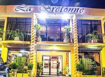 cameroon/douala/bonapriso/bar/la-bretonne