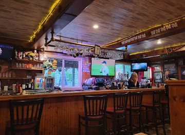 michigan/warren-dunes-state-park/bar/featherbone-restaurant-lounge