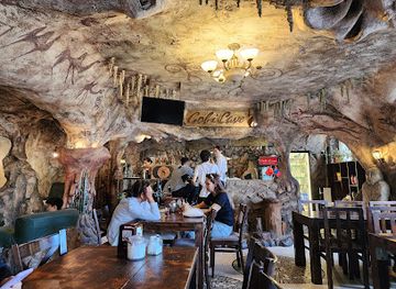 mongolia/gobi-desert/bar/gobi-cave-turkish-restaurant