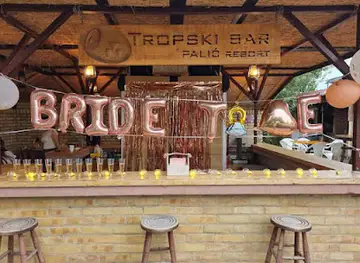 Tropski bar Palić