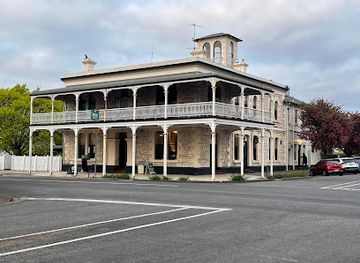 australia/limestone-coast/bar/royal-oak-hotel-penola