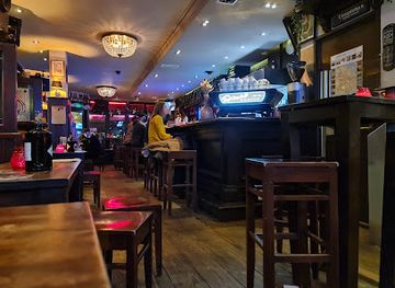 netherlands/amsterdam/de-wallen/bar/temple-bar