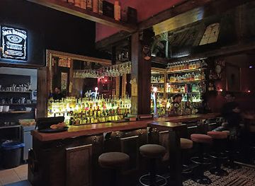 cyprus/mesaoria-plain/bar/korniza-baroque