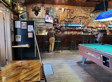 wyoming/medicine-bow-national-forest/bar/rifleman-club-bar