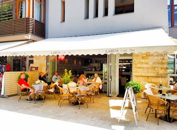 hungary/balaton-uplands/bar/larus-cafe-bar