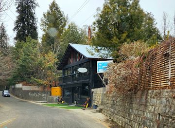 pakistan/ayubia-national-park/bar/the-grey