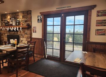 arizona/huachuca-mountains/bar/pit-stop-gourmet-burgers
