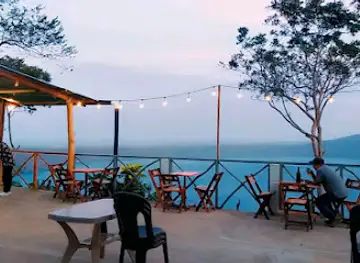 Vista laguna azul