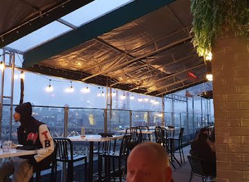 new-york/long-island/bar/lost-in-paradise-rooftop