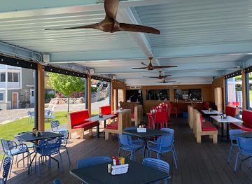 Pier Bar