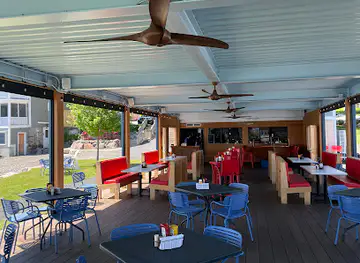 Pier Bar