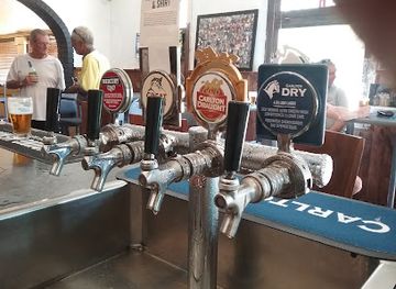 australia/riverina/bar/black-swan-hotel