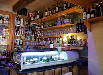 malta/cottonera/bar/vino-s-cafe-bar