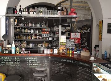 italy/matera/bar/in-every-hour