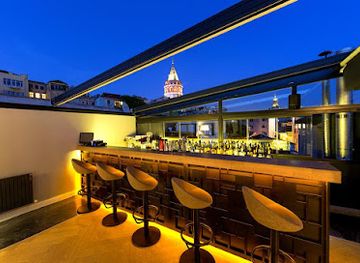 turkiye/galatia/bar/zula-galata-rooftop-bar