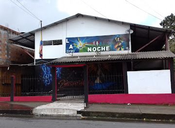 ecuador/macas/bar/karaoke-bar-la-noche