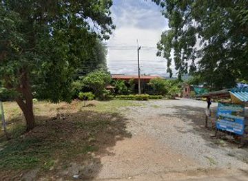 thailand/sai-yok-national-park/bar/bai-kra-thom