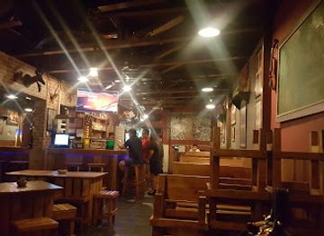 malaysia/mulu-national-park/bar/borneo-redneck-s-bar