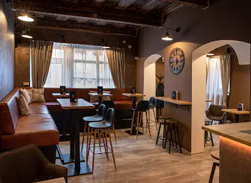 Black Wall Caffe & Cocktail Bar