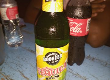 benin/lokossa/bar/valet-de-joie