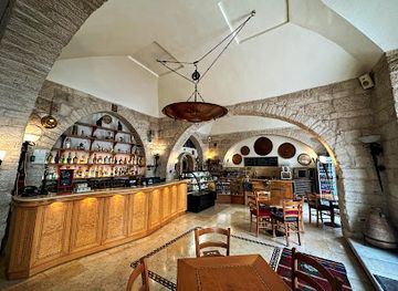 israel/bethlehem/bar/dar-nasser-bistro