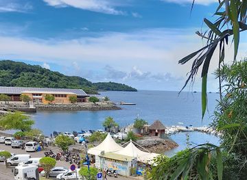 mayotte/plage-de-saziley/bar/le-camion-blanc