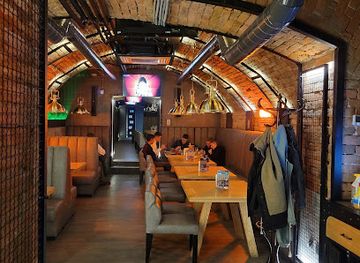 ukraine/chernivtsi/central-square/bar/pub-34