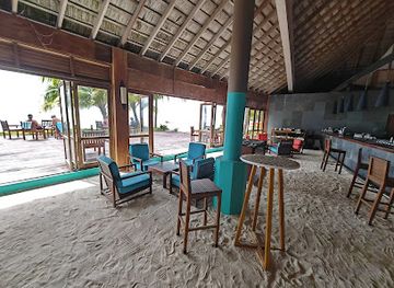 maldives/addu-city/bar/dhora-bar