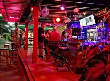 thailand/hua-hin/plearn-wan/bar/power-zone-bar-cocktails