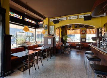 netherlands/rotterdam/delfshaven/bar/pub-verhip