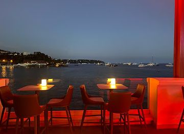 monaco/monaco-harbor/bar/blue-gin