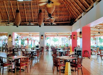 el-salvador/los-cobanos-beach/bar/bar-bambu-thai