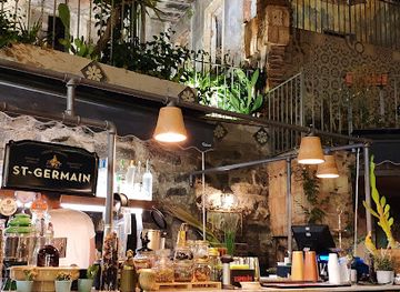 italy/catania/borgo-sanzio/bar/first-food-drink