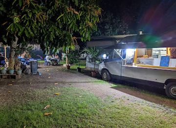 french-polynesia/nuku-hiva/bar/roulotte-oumati