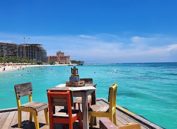 aruba/natural-pool/bar/bugaloe