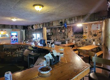 wyoming/medicine-bow-national-forest/bar/shamrock-saloon