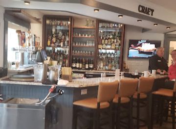 massachusetts/berkshires/bar/sloane-s-tavern