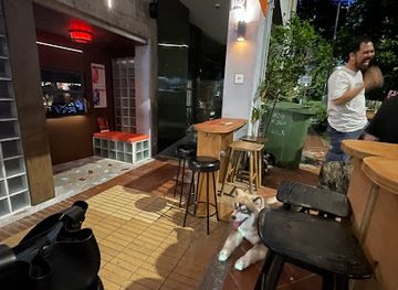 singapore/ang-mo-kio/bar/offtrack