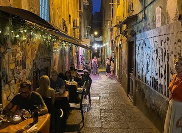 italy/naples/bar/pepi-vintage-room