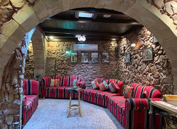 jordan/petra/petra-archaeological-park/bar/red-cave-restaurant