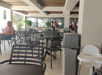 cyprus/nissi-beach/bar/vasos-adamos-ioannou-pizza