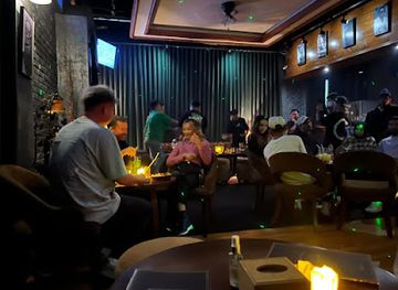 indonesia/medan/bar/the-lavish-room