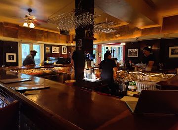 new-jersey/delaware-water-gap-national-recreation-area/bar/deer-head-inn